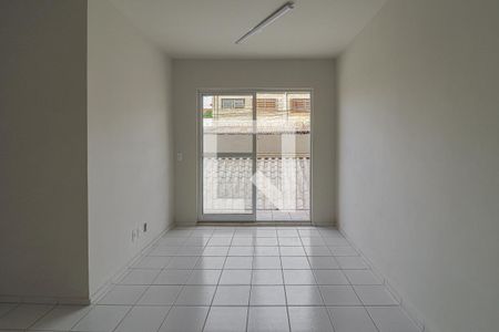 Sala  de apartamento para alugar com 3 quartos, 63m² em Saudade, Belo Horizonte