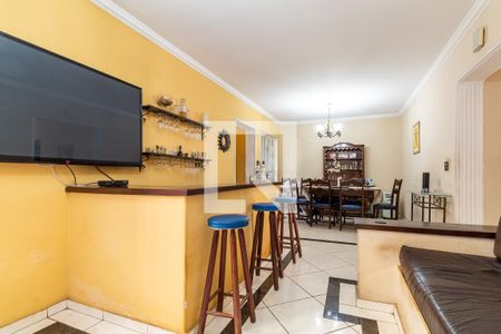 Sala de Jantar e TV de casa para alugar com 5 quartos, 370m² em Jardim Santa Barbara, Guarulhos