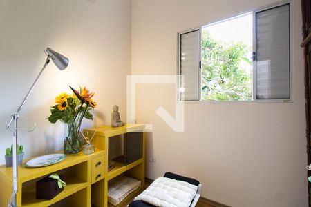 Casa de condomínio para alugar com 90m², 2 quartos e 2 vagas Casa de condomínio para alugar com 90m², 2 quartos e 2 vagasCloset