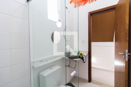 Casa de condomínio para alugar com 90m², 2 quartos e 2 vagas Casa de condomínio para alugar com 90m², 2 quartos e 2 vagasBanheiro