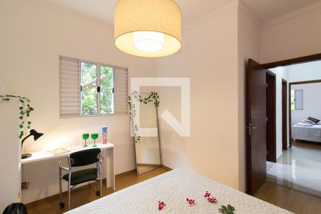 Casa de condomínio para alugar com 90m², 2 quartos e 2 vagas Casa de condomínio para alugar com 90m², 2 quartos e 2 vagasSuíte