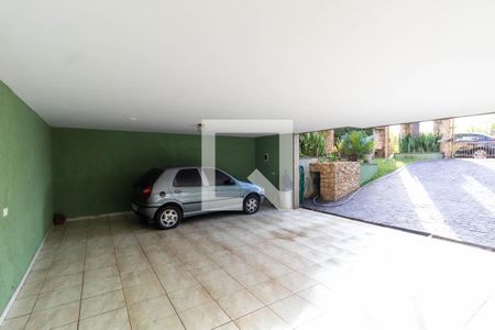 Garagem de casa à venda com 3 quartos, 400m² em Vila Silvia, São Paulo