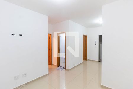 Sala/Cozinha de apartamento para alugar com 2 quartos, 42m² em Parque Boturussu, São Paulo
