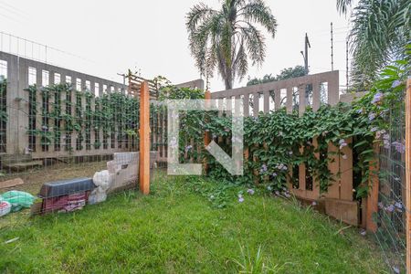 Quintal de casa de condomínio à venda com 1 quarto, 98m² em Santa Tereza, Porto Alegre