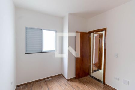 Quarto 1 de apartamento para alugar com 2 quartos, 42m² em Jardim Eliane, São Paulo