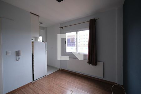 Sala de apartamento para alugar com 1 quarto, 33m² em Fazendinha, Curitiba