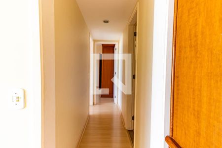 Corredor de apartamento à venda com 2 quartos, 90m² em Santa Rosa, Niterói