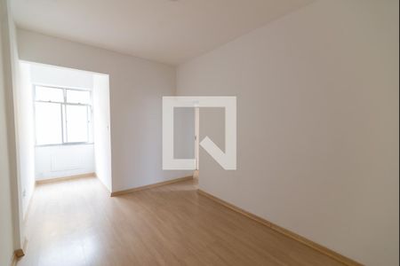 Apartamento à venda com 76m², 2 quartos e 1 vagaSala