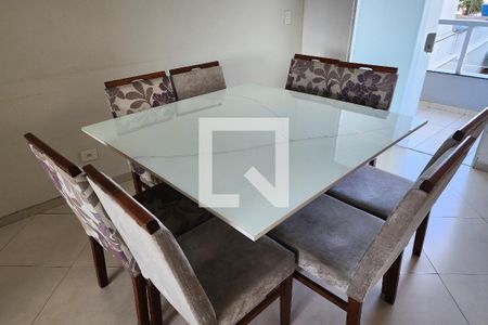 Sala de casa de condomínio à venda com 3 quartos, 170m² em Taboão, São Bernardo do Campo