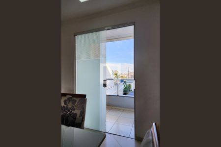 Varanda de casa de condomínio à venda com 3 quartos, 170m² em Taboão, São Bernardo do Campo