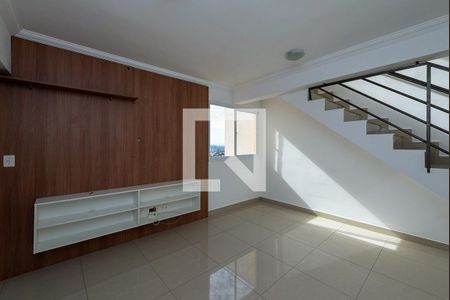 Sala 1 de apartamento para alugar com 4 quartos, 126m² em Piratininga, Belo Horizonte