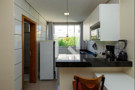 Cozinha de apartamento para alugar com 1 quarto, 32m² em Paquetá, Belo Horizonte