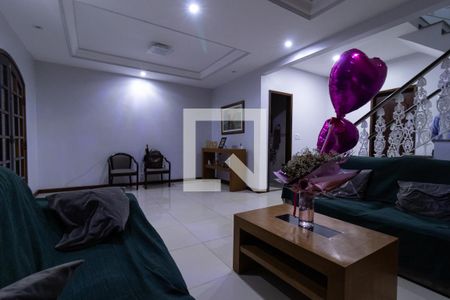 Sala de casa de condomínio à venda com 4 quartos, 200m² em Freguesia de Jacarepaguá, Rio de Janeiro