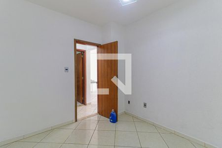 Quarto 2 de casa de condomínio para alugar com 2 quartos, 100m² em Cavalcante, Rio de Janeiro