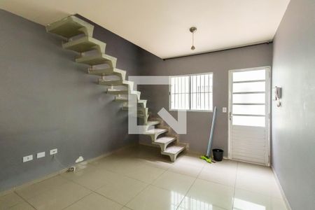 Sala de casa para alugar com 2 quartos, 49m² em Vila Nova Curuca, São Paulo