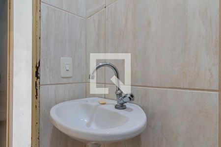 Casa de condomínio à venda com 51m², 2 quartos e 1 vaga Casa de condomínio à venda com 51m², 2 quartos e 1 vagaBanheiro Social