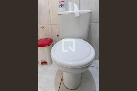 Casa de condomínio à venda com 51m², 2 quartos e 1 vaga Casa de condomínio à venda com 51m², 2 quartos e 1 vagaBanheiro Social