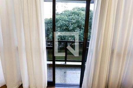 Sacada de apartamento para alugar com 3 quartos, 250m² em Real Parque, São Paulo