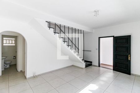 Casa à venda com 3 quartos, 130m² em Vila Cordeiro, São Paulo
