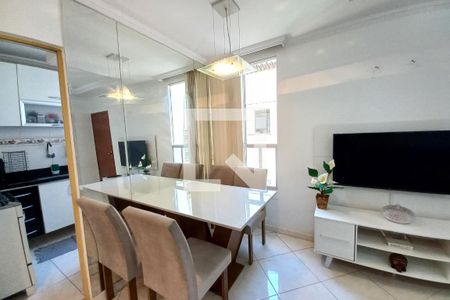 Sala de apartamento à venda com 2 quartos, 48m² em Piratininga, Belo Horizonte