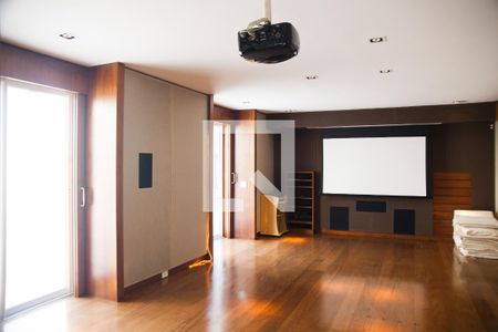 Sala de casa à venda com 6 quartos, 1100m² em Pacaembu, São Paulo