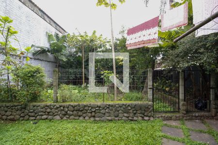 Casa para alugar com 370m², 4 quartos e 4 vagas Casa para alugar com 370m², 4 quartos e 4 vagasQuintal