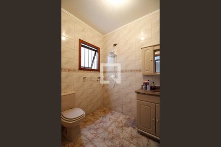 Casa para alugar com 370m², 4 quartos e 4 vagas Casa para alugar com 370m², 4 quartos e 4 vagasBanheiro Social