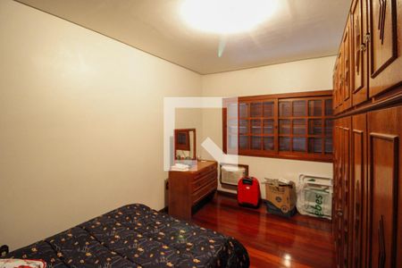 Casa para alugar com 370m², 4 quartos e 4 vagas Casa para alugar com 370m², 4 quartos e 4 vagasQuarto 1