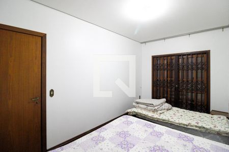 Casa para alugar com 370m², 4 quartos e 4 vagas Casa para alugar com 370m², 4 quartos e 4 vagasQuarto 2
