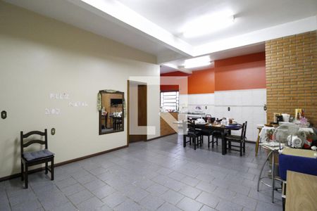 Casa para alugar com 370m², 4 quartos e 4 vagas Casa para alugar com 370m², 4 quartos e 4 vagasSalão de Festas