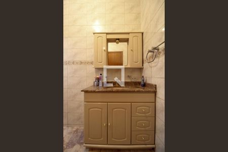 Casa para alugar com 370m², 4 quartos e 4 vagas Casa para alugar com 370m², 4 quartos e 4 vagasBanheiro Social