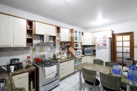 Casa para alugar com 370m², 4 quartos e 4 vagas Casa para alugar com 370m², 4 quartos e 4 vagasCozinha