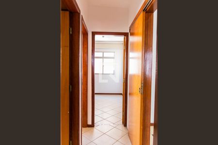 Corredor de apartamento para alugar com 4 quartos, 140m² em Dona Clara, Belo Horizonte