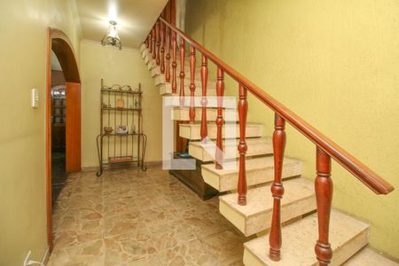 Escadas de casa à venda com 4 quartos, 250m² em Vila Carrão, São Paulo