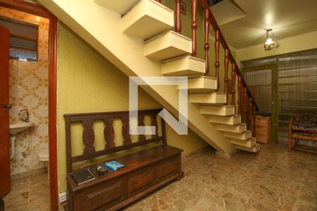 Escadas de casa à venda com 4 quartos, 250m² em Vila Carrão, São Paulo