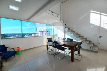 Sala de apartamento para alugar com 3 quartos, 200m² em Ouro Preto, Belo Horizonte