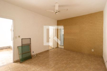 Sala de casa para alugar com 2 quartos, 60m² em Campo Grande, Rio de Janeiro