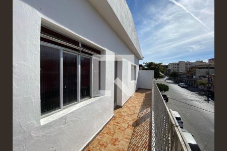 Casa à venda com 4 quartos, 130m² em Monte Castelo, Contagem