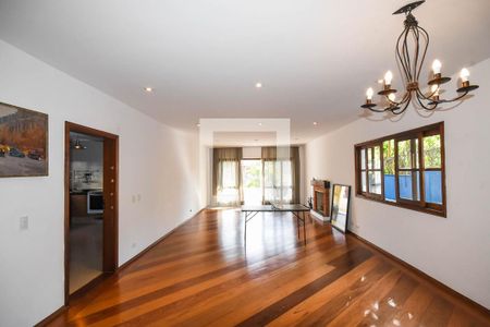 Sala de casa à venda com 5 quartos, 480m² em Fazenda Morumbi, São Paulo