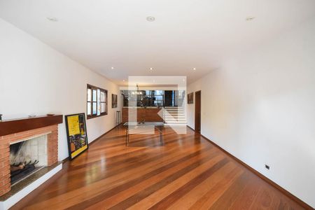 Casa à venda com 480m², 5 quartos e 3 vagasSala