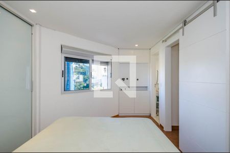 Apartamento para alugar com 70m², 1 quarto e 2 vagas Apartamento para alugar com 70m², 1 quarto e 2 vagasSuíte