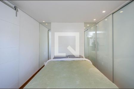 Apartamento para alugar com 70m², 1 quarto e 2 vagas Apartamento para alugar com 70m², 1 quarto e 2 vagasSuíte