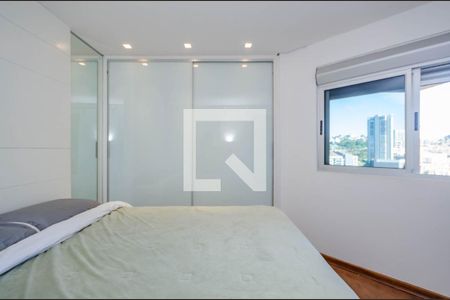 Apartamento para alugar com 70m², 1 quarto e 2 vagas Apartamento para alugar com 70m², 1 quarto e 2 vagasSuíte