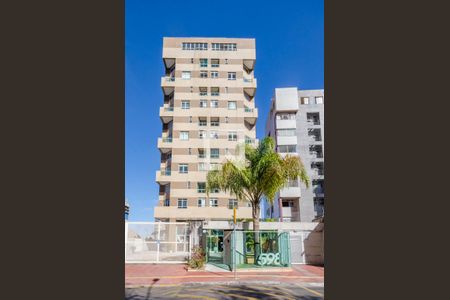 Apartamento para alugar com 70m², 1 quarto e 2 vagas Apartamento para alugar com 70m², 1 quarto e 2 vagasFachada