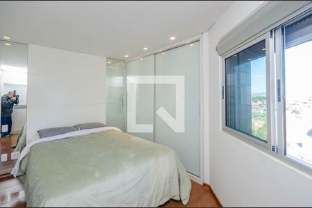 Apartamento para alugar com 70m², 1 quarto e 2 vagas Apartamento para alugar com 70m², 1 quarto e 2 vagasSuíte