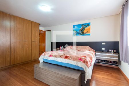 Suíte 1 de casa à venda com 3 quartos, 305m² em Vila Augusta, Guarulhos