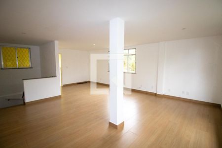 Sala de casa para alugar com 3 quartos, 250m² em Freguesia (jacarepaguá), Rio de Janeiro