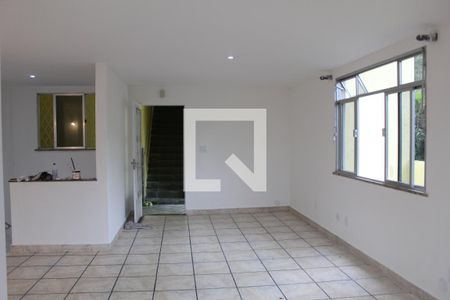 Sala de casa para alugar com 3 quartos, 250m² em Freguesia (jacarepaguá), Rio de Janeiro