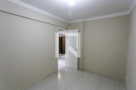 Quarto  de apartamento para alugar com 2 quartos, 72m² em Jardim Maria Rosa, Taboão da Serra