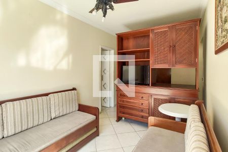 Sala de Estar de apartamento para alugar com 1 quarto, 55m² em Parque Enseada, Guarujá